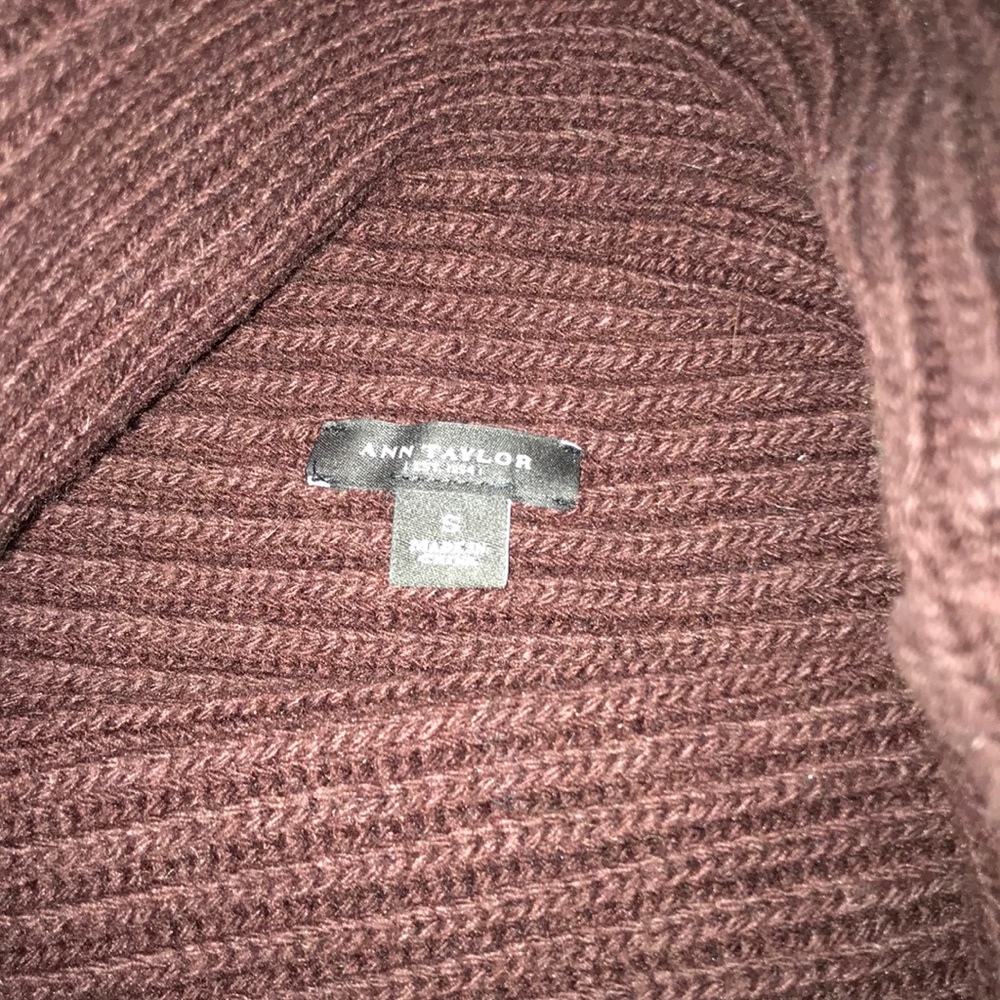 ANN TAYLOR - short sleeve sweater SMALL - Picture 2 of 5